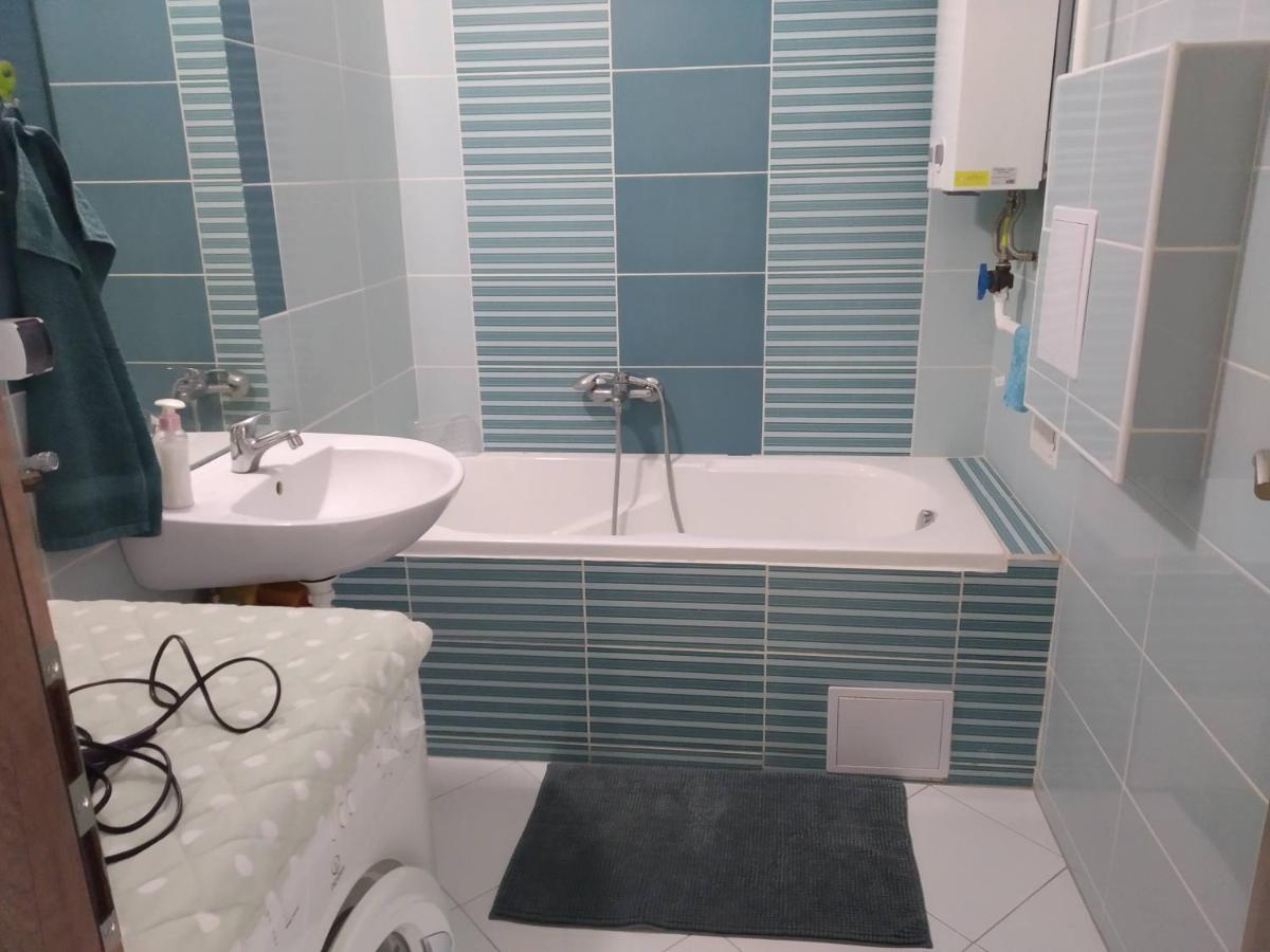 Timar Apartman Eger Eksteriør billede